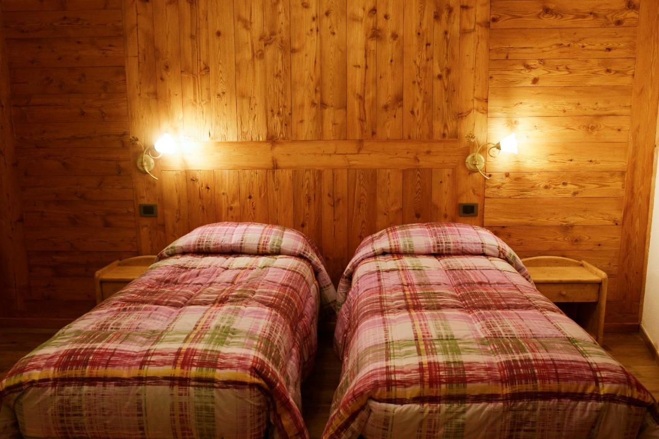 Le Nid De L'Aigle Hotel Champoluc Bagian luar foto