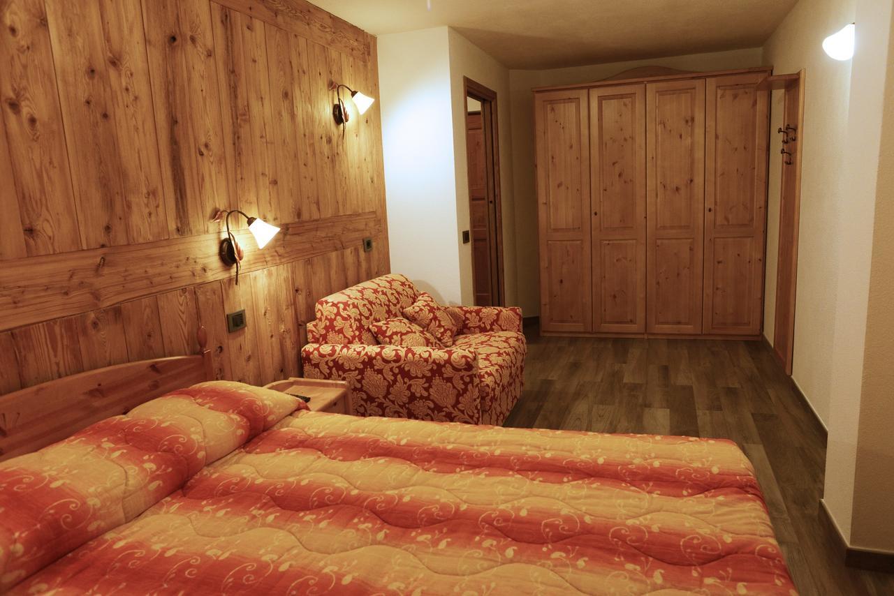 Le Nid De L'Aigle Hotel Champoluc Bagian luar foto