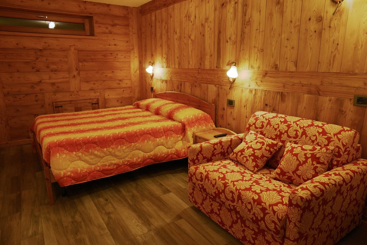 Le Nid De L'Aigle Hotel Champoluc Bagian luar foto