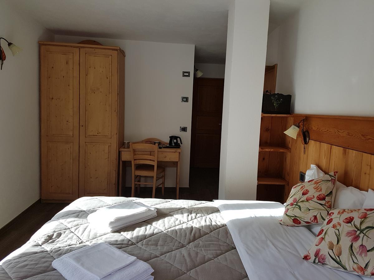 Le Nid De L'Aigle Hotel Champoluc Bagian luar foto