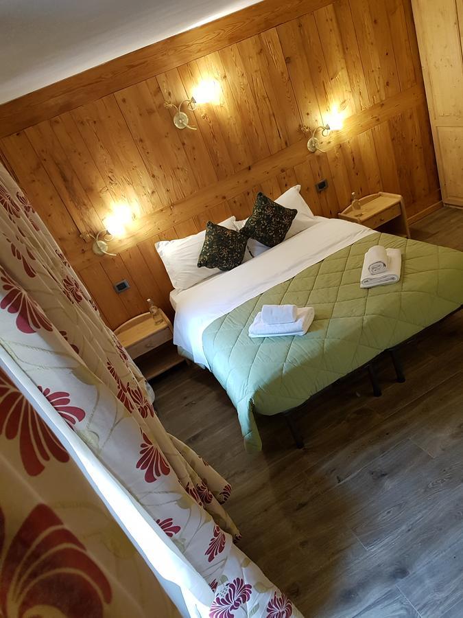 Le Nid De L'Aigle Hotel Champoluc Bagian luar foto