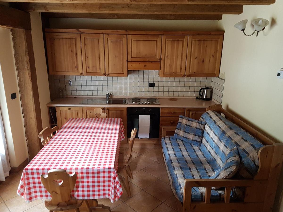 Le Nid De L'Aigle Hotel Champoluc Bagian luar foto